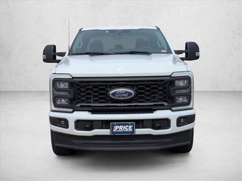 Used 2024 Ford F250 XL w/ STX Appearance Package image 2