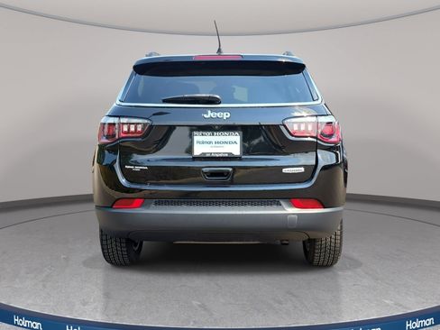 Used 2018 Jeep Compass Latitude w/ Popular Equipment Group FWD image 7