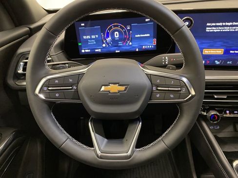 New 2026 Chevrolet Traverse LT w/ Sun and Wheel Package image 22