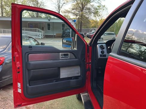 Used 2014 Ford F150 FX4 w/ Equipment Group 402A Luxury image 16