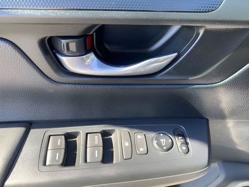 Used 2024 Honda CR-V LX image 28