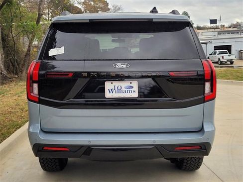 New 2025 Ford Expedition Tremor image 4