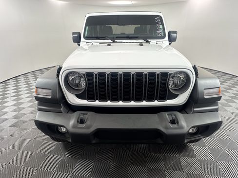 Certified 2026 Jeep Wrangler Sport AWD/4WD image 8
