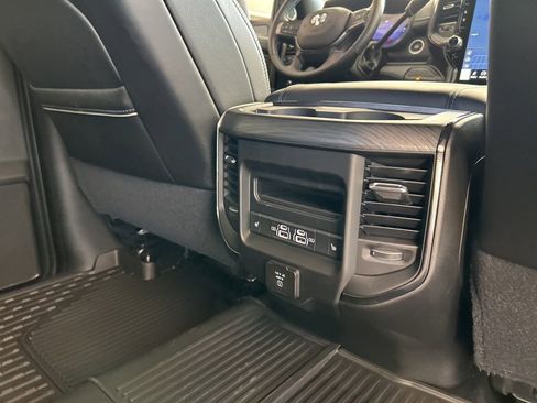 New 2024 RAM 2500 Rebel w/ Towing Technology Group image 33