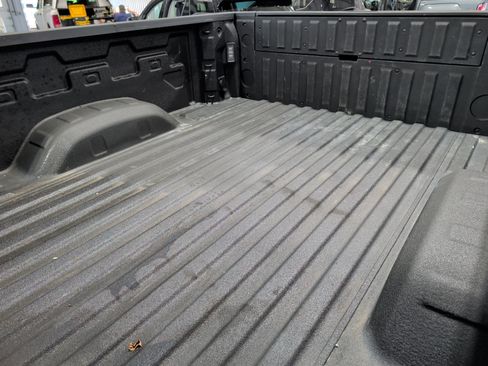 Used 2026 GMC Sierra 2500 AT4 w/ AT4 Premium Plus Package AWD/4WD image 7
