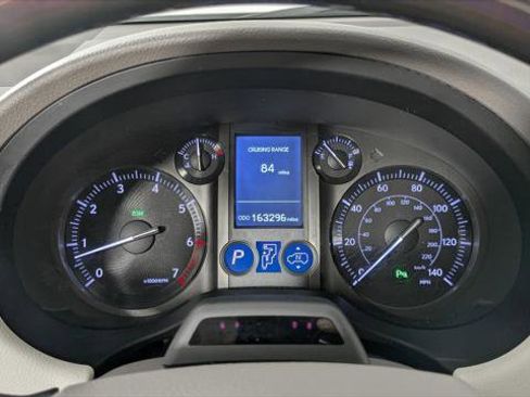 Used 2018 Lexus GX 460 Luxury image 28