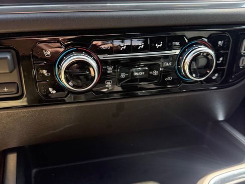 Used 2024 GMC Sierra 1500 SLT w/ SLT Premium Plus Package image 21