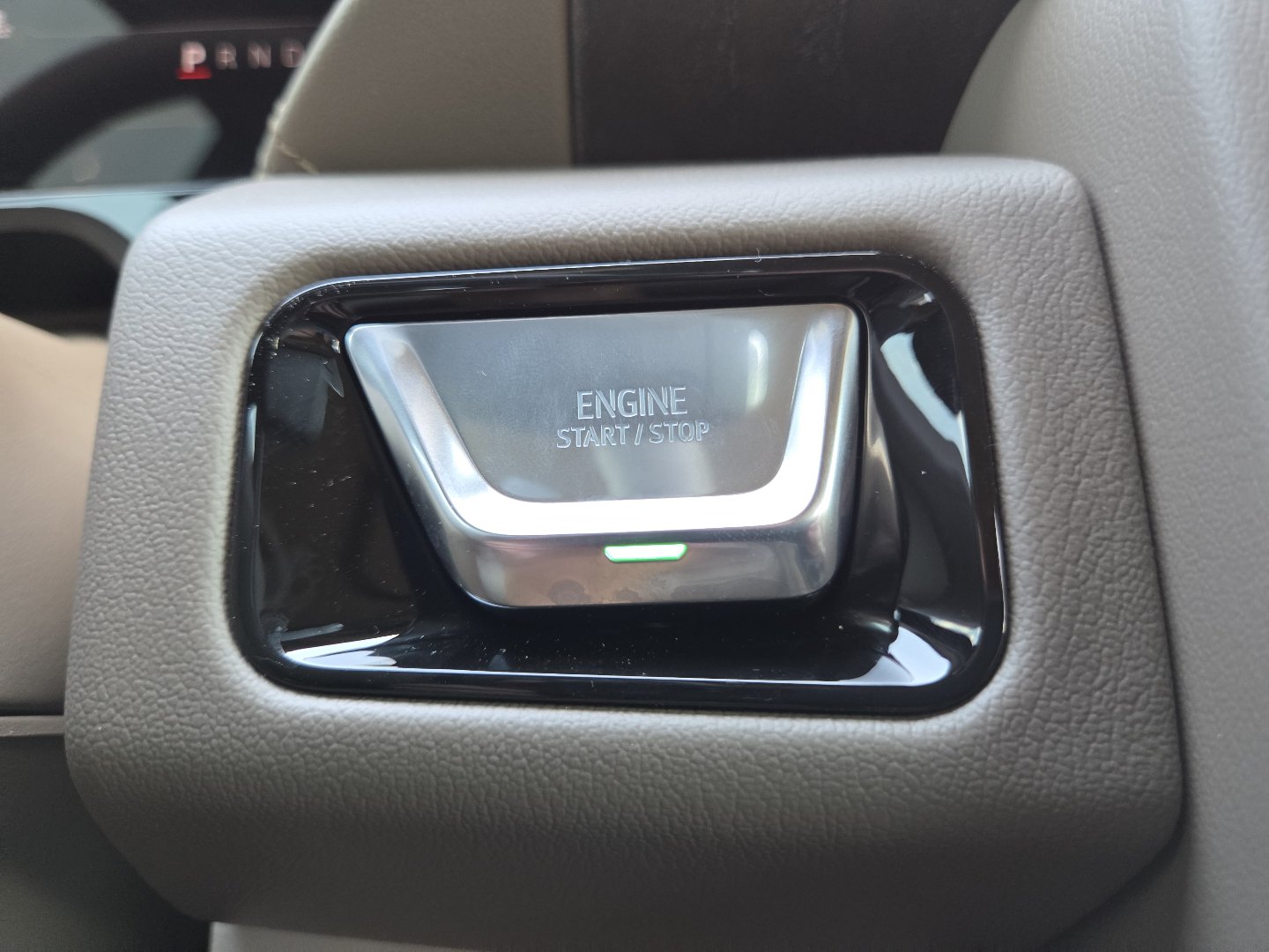 New 2026 GMC Yukon Denali w/ Denali Reserve Package AWD/4WD image 11