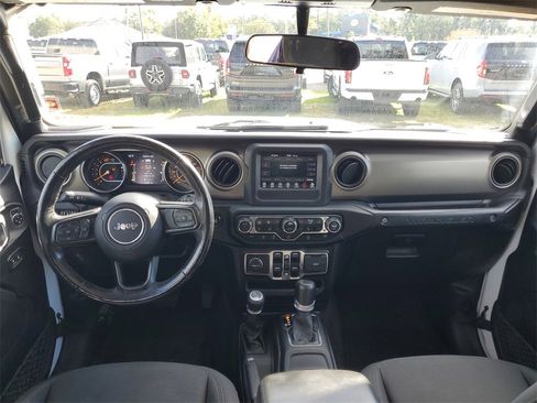 Used 2020 Jeep Wrangler Unlimited Sport image 27