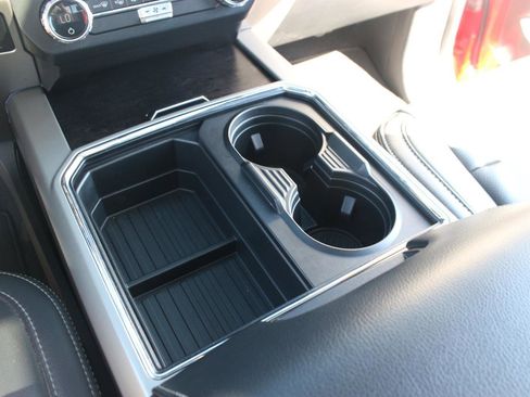 Used 2022 Ford F250 Lariat w/ Chrome Package image 31