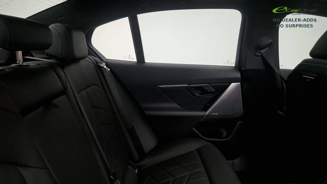 Used 2024 BMW i5 eDrive40i w/ M Sport Package RWD image 40