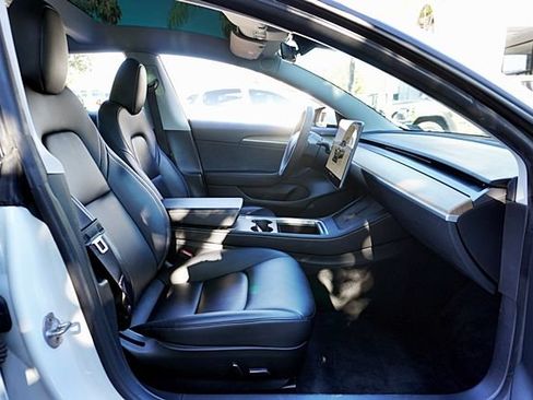 Used 2023 Tesla Model 3 Standard Range RWD image 15