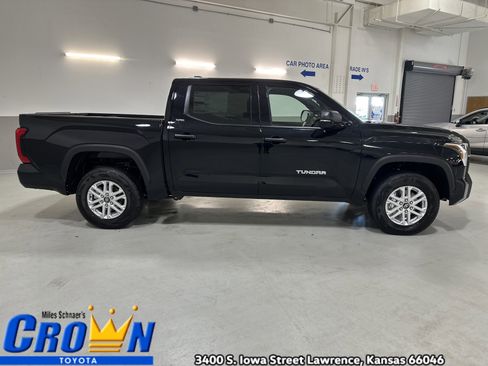 New 2026 Toyota Tundra SR5 image 10