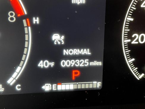 Used 2025 Honda Ridgeline Black Edition image 14