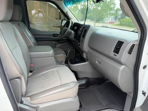 Used 2018 Nissan NV 2500 SV RWD image 10