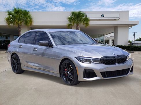 Used 2022 BMW M340i w/ Premium Package RWD image 3