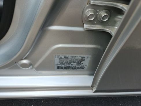 Used 2016 Nissan Sentra SL w/ Technology Package FWD image 12