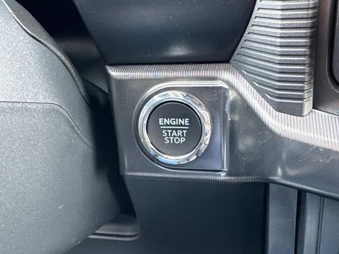 Used 2025 Ford F150 Raptor AWD/4WD image 43