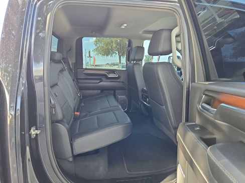 Certified 2024 GMC Sierra 2500 Denali w/ Denali Reserve Package AWD/4WD image 23