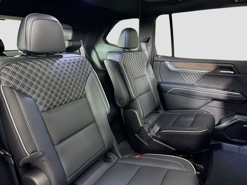 New 2026 GMC Acadia Denali w/ Super Cruise Package image 29