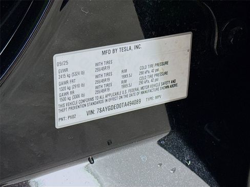 Used 2026 Tesla Model Y 2WD image 40