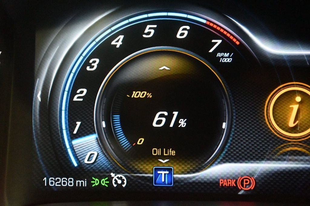 Used 2019 Chevrolet Corvette Stingray Coupe w/ Z51 1LT RWD image 40