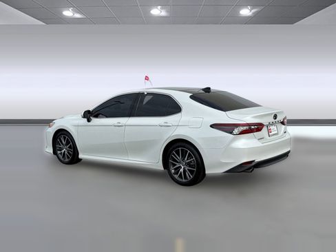 Certified 2023 Toyota Camry XLE image 3