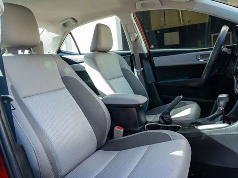 Used 2019 Toyota Corolla L image 12