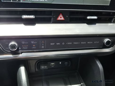 Certified 2024 Kia Sportage EX FWD image 22