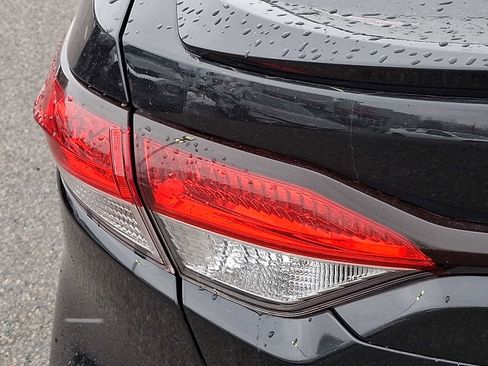 Certified 2020 Toyota Corolla SE image 33