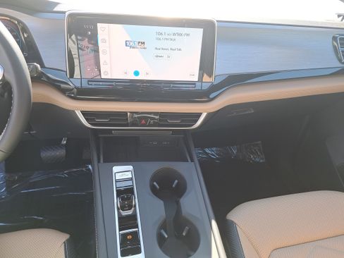 New 2026 Volkswagen Atlas Cross Sport SE image 19