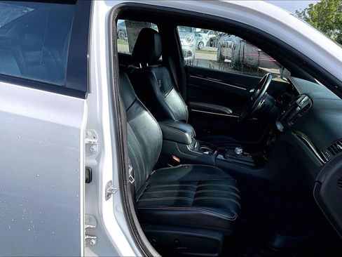 Used 2017 Chrysler 300 S AWD/4WD image 7