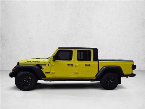 Used 2024 Jeep Gladiator Sport AWD/4WD image 8