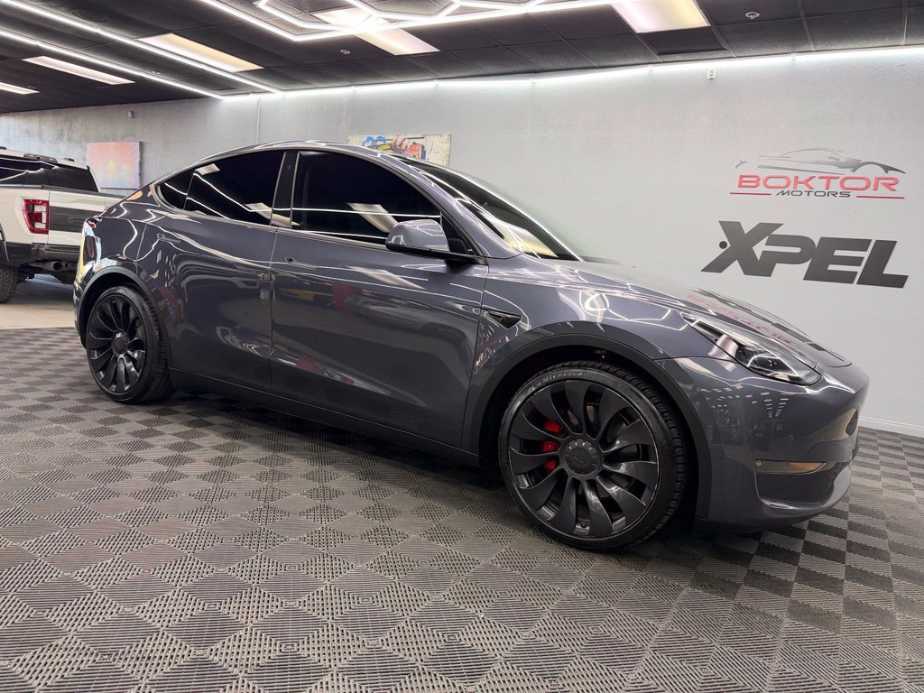 Used 2022 Tesla Model Y Performance AWD/4WD image 2