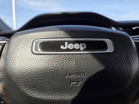 Used 2023 Jeep Grand Cherokee 4xe w/ Luxury Tech Group II image 28