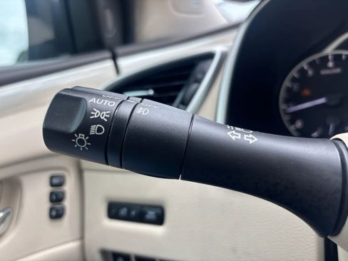 Used 2018 Nissan Murano Platinum FWD image 31