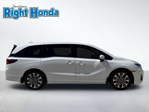 New 2026 Honda Odyssey Elite image 9