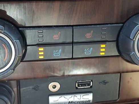 Used 2012 Ford F150 Lariat w/ Lariat Chrome Pkg image 18