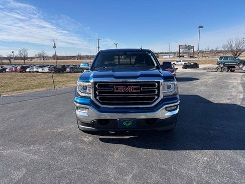 Used 2017 GMC Sierra 1500 SLE w/ SLE Value Package image 8