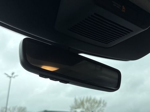 Used 2024 Nissan Pathfinder Platinum w/ Cargo Package image 22