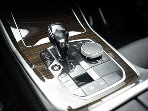 Used 2019 BMW X5 xDrive40i w/ Parking Assistance Package image 28