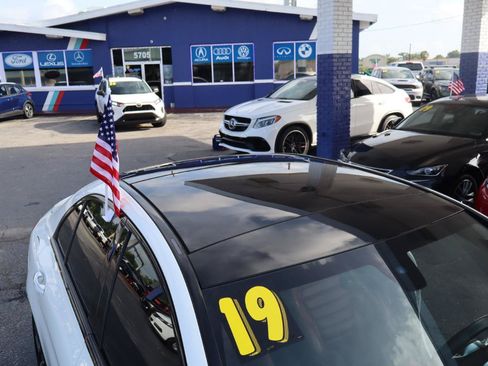 Used 2019 Mercedes-Benz C 300 Sedan w/ AMG Line image 33