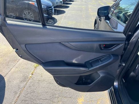Used 2019 Subaru Crosstrek 2.0i Premium w/ Moonroof Package AWD/4WD image 14