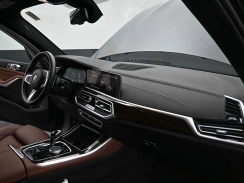 Certified 2023 BMW X5 xDrive40i w/ M Sport Package image 20