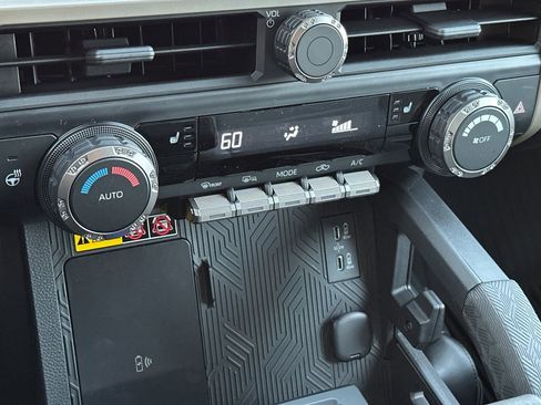 New 2025 Toyota Tacoma TRD Off-Road image 18