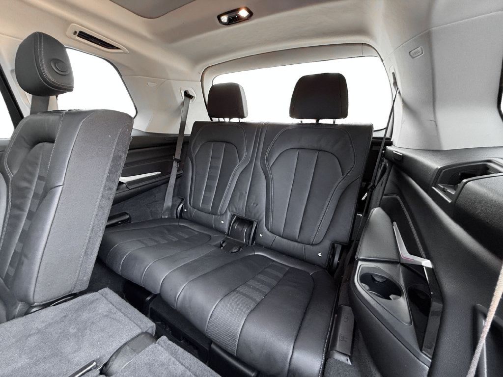 Used 2022 BMW X7 xDrive40i w/ Cold Weather Package AWD/4WD image 26