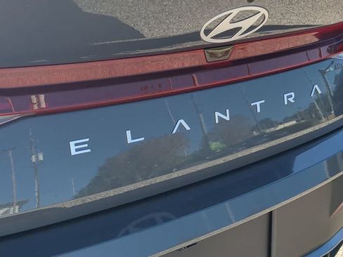 New 2026 Hyundai Elantra SE FWD image 13