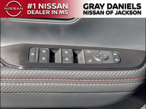 New 2026 Nissan Kicks SR w/ Cold Weather Package image 18