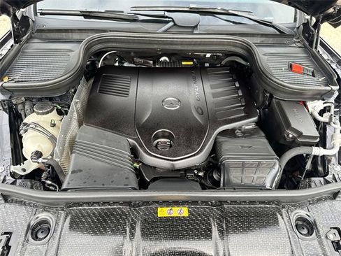 Used 2025 Mercedes-Benz GLS 450 4MATIC image 22