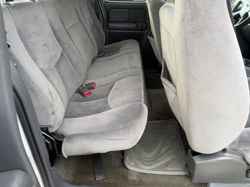 Used 2004 GMC Sierra 2500 SLE image 13